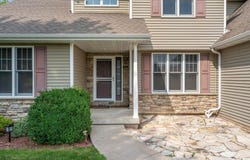 4450 RAVINE Way, OSHKOSH, WI 54904