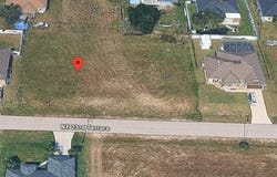 1627 NE 23rd Ter lot: 28, CAPE CORAL, FL 33909