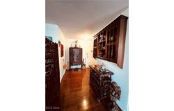 19101 Van Aken Boulevard unit: 521, Shaker Heights, OH 44122