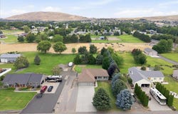 4101 Northlake Dr, West Richland, WA 99353