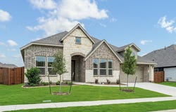 403 Chestnut Lane, Glenn Heights, TX 75154