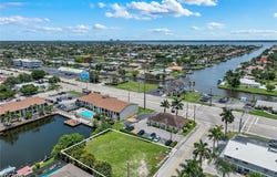 1523 SE 36th Terrace, Cape Coral, FL 33904