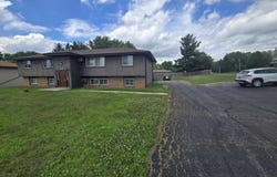 5182 Seaton Hall, MACHESNEY PARK, IL 61115