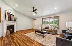 2893 WOODHAVEN Circle, DE PERE, WI 54115