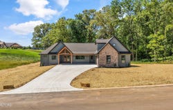1209 Kellys View Drive, Greenback, TN 37742