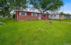 560 Falcon Drive, Florissant, MO 63031