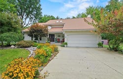 391 Centennial Drive, Vienna, OH 44473