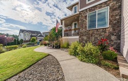 503 E 18TH ST, La Center, WA 98629