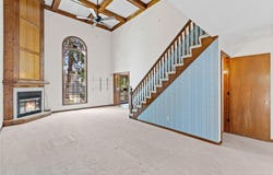 9000 W 120th Terrace, Overland Park, KS 66213