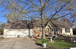 512 N Price, Clinton, MO 64735