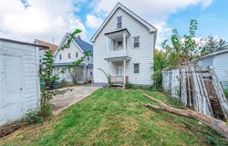 3105 Roanoke Avenue, Cleveland, OH 44109