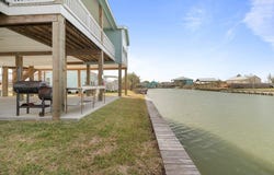 112 Lakeview Dr., ROCKPORT, TX 78382