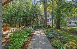 39 Resolution Place, Cape Elizabeth, ME 04107