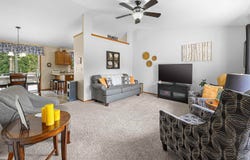 1410 FAIRFAX Street, OSHKOSH, WI 54902-7441