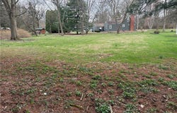 Knoll Street SE, Canton, OH 44709