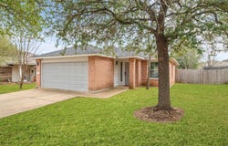 1501 Molson Lake Dr, Leander, TX 78641