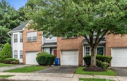 219 Hidden Woods Court, Piscataway, NJ 08854