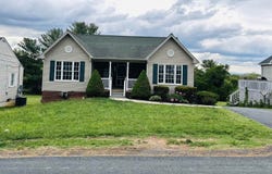 52 SUNSET BLVD, Staunton, VA 24401