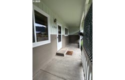 120 VALLEY ST, Halfway, OR 97834