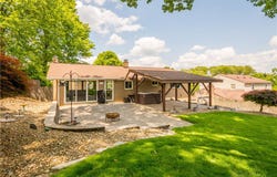 3633 Ashland Dr, Bethel Park, PA 15102
