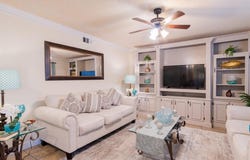 2801 Oak Cliff Lane, Arlington, TX 76012