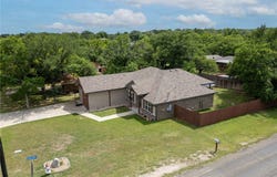 1202 S Willis Street, Lampasas, TX 76550