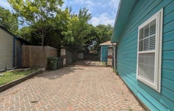 900 Aleta Street, Arlington, TX 76010