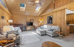 637 Crystal Avenue, Frankfort, MI 49635