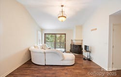 870 S Park Place, Hendersonville, NC 28791