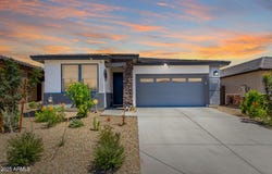 17311 W DESERT SAGE Drive, Goodyear, AZ 85338