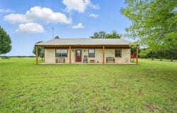 1256 Kentucky Town Road, Whitewright, TX 75491
