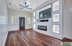 801 W 50th Street, Savannah, GA 31405