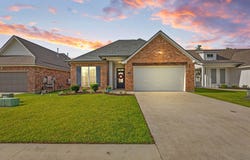 115 Luxford Way, Carencro, LA 70520