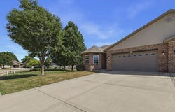 66 Brooks Drive, Bethalto, IL 62010