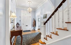 32 Lincoln Rd, Medford, MA 02155