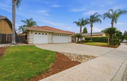 4106 E Westcott Avenue, Visalia, CA 93292