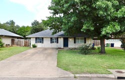 618 Bentwood DR, Leander, TX 78641