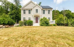 35 Thatcher Way, Barrington, NH 03825
