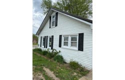 25 Vansant St, #31,32,33,34, Sandy Hook, KY 41171