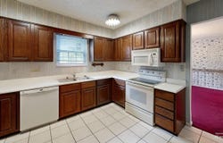 616 SHAWNEE DRIVE, HUNTINGTON, WV 25705