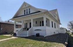 418 Madison St, Remsen, IA 51050