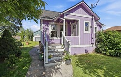 454 N 11TH St, StHelens, OR 97051