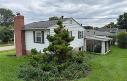 4911 Woodside Avenue NW, Canton, OH 44709