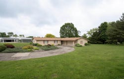 207 Crescent Avenue, Kendallville, IN 46755-1931