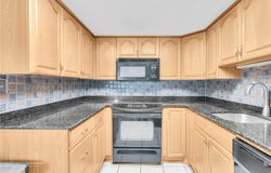 1 KEY CAPRI, TREASURE ISLAND, FL 33706