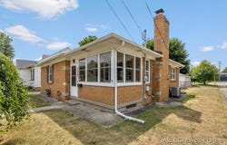 2707 Byron Center Avenue SW, Wyoming, MI 49519