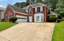 134 Carolinas, Fayetteville, GA 30215