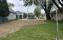 616 12th Street, Peru, IL 61354