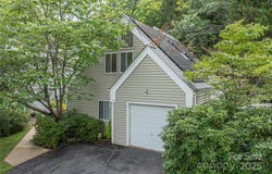 2 Stuart Circle, Asheville, NC 28804