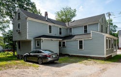 65 67 1/2 Main Street, Exeter, NH 03833